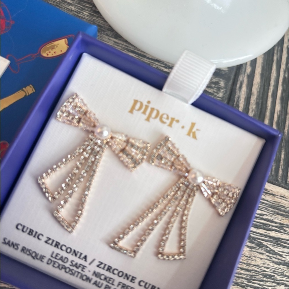 Pearl & Rhinestone Bow Earrings - Picture 3 of 3